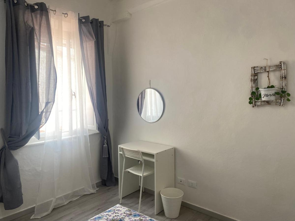 La Petite Maison Usigliano Exteriér fotografie