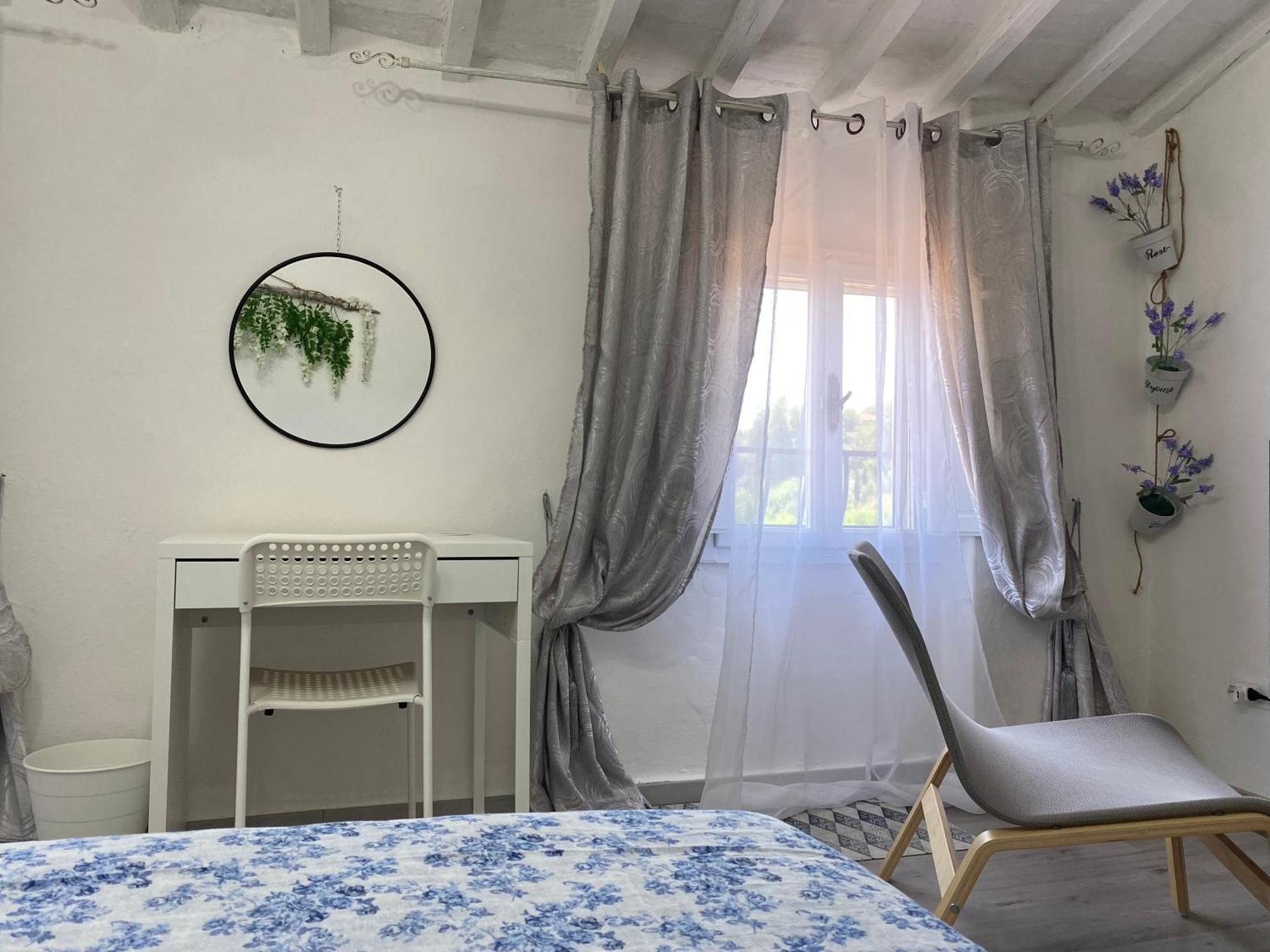 La Petite Maison Usigliano Exteriér fotografie